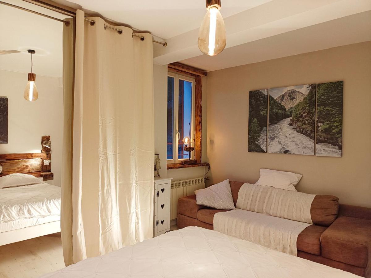 Gite Redrooster Home - 160M2, 4 Ch, 2 Sdb, Fibre, Parking, Sauna, Bain A Remous Theys المظهر الخارجي الصورة