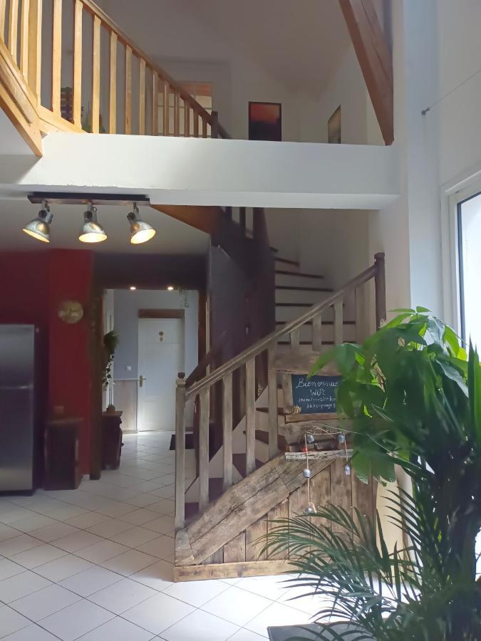 Gite Redrooster Home - 160M2, 4 Ch, 2 Sdb, Fibre, Parking, Sauna, Bain A Remous Theys المظهر الخارجي الصورة