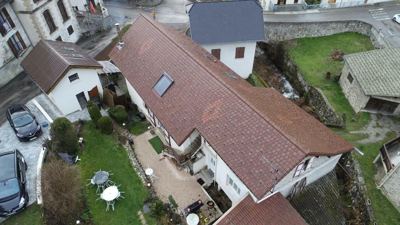 Gite Redrooster Home - 160M2, 4 Ch, 2 Sdb, Fibre, Parking, Sauna, Bain A Remous Theys المظهر الخارجي الصورة